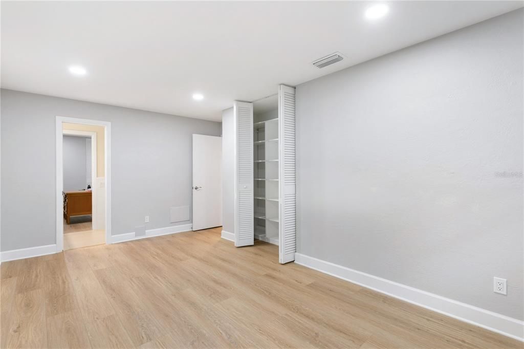 待售: $1,295,000 (4 贝兹, 3 浴室, 2326 平方英尺)