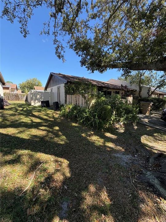 待售: $230,000 (2 贝兹, 2 浴室, 1050 平方英尺)