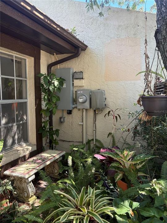 待售: $230,000 (2 贝兹, 2 浴室, 1050 平方英尺)