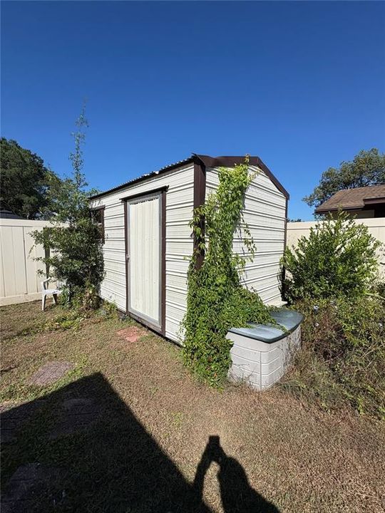 待售: $230,000 (2 贝兹, 2 浴室, 1050 平方英尺)