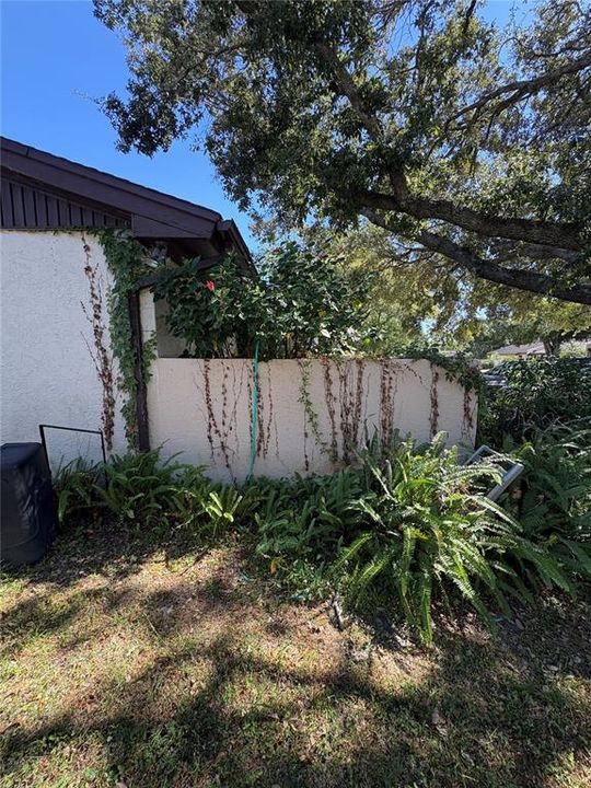 待售: $230,000 (2 贝兹, 2 浴室, 1050 平方英尺)