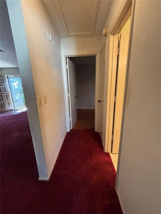 待售: $230,000 (2 贝兹, 2 浴室, 1050 平方英尺)