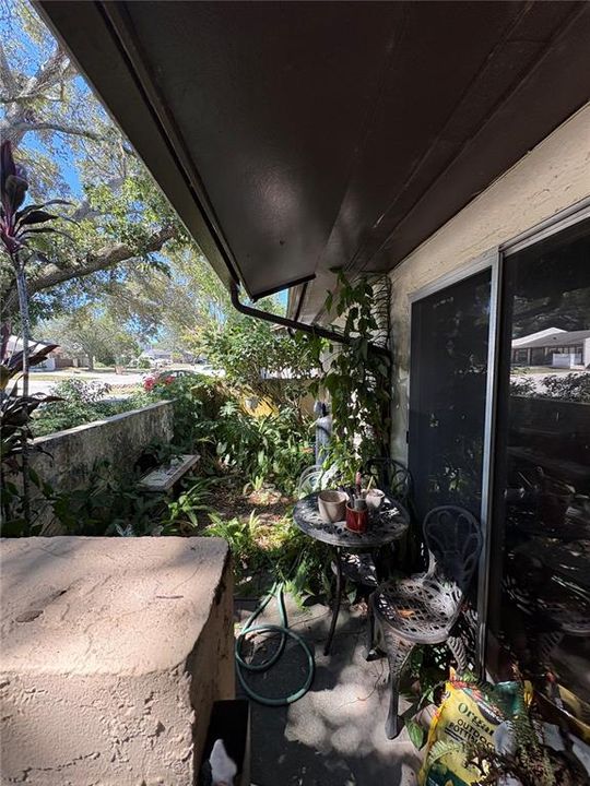 待售: $230,000 (2 贝兹, 2 浴室, 1050 平方英尺)