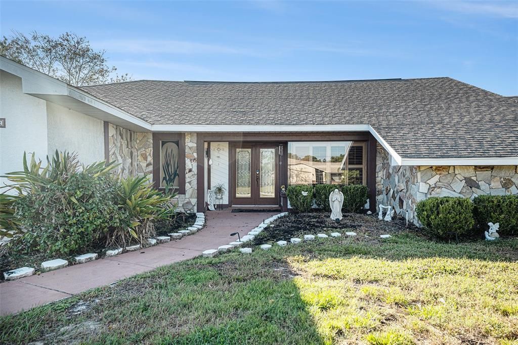 На продажу: $415,000 (3 спален, 2 ванн, 1933 Квадратных фут)