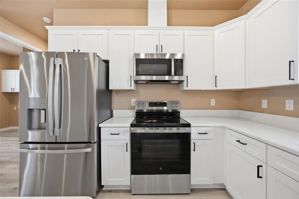 待售: $375,000 (3 贝兹, 2 浴室, 1820 平方英尺)