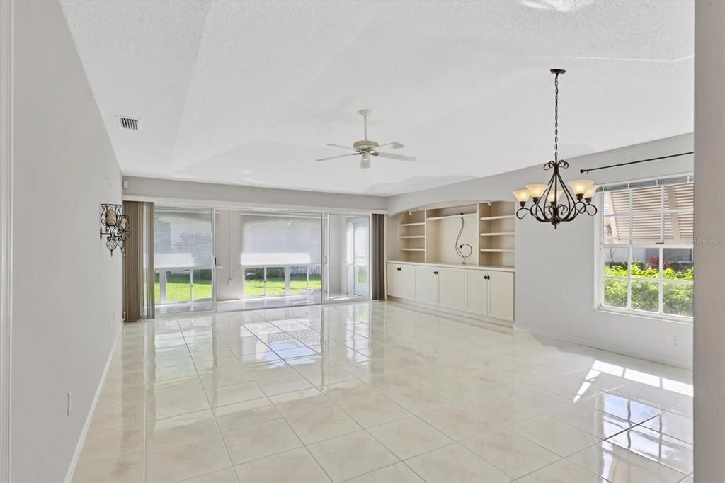 Active With Contract: $400,000 (3 beds, 2 baths, 1951 Square Feet)