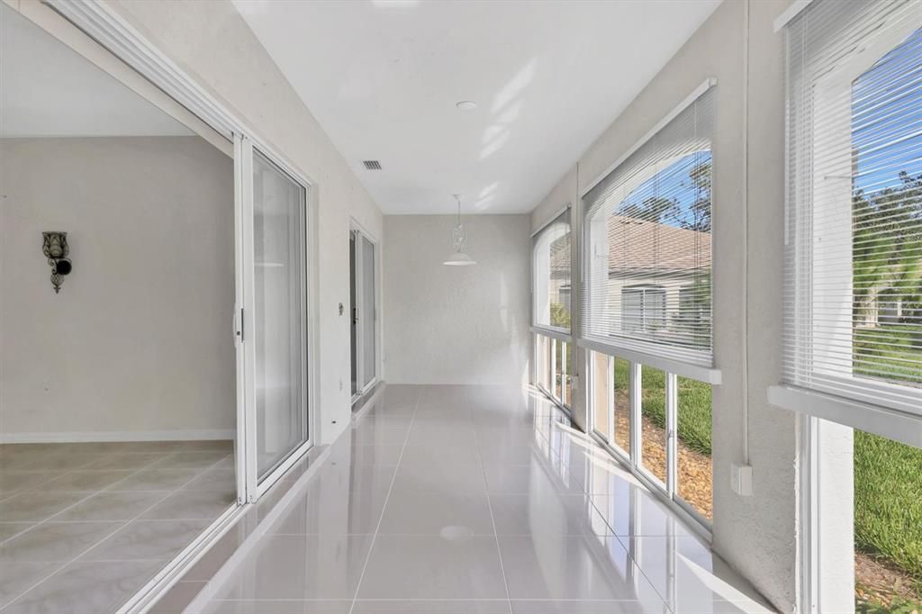 Active With Contract: $400,000 (3 beds, 2 baths, 1951 Square Feet)