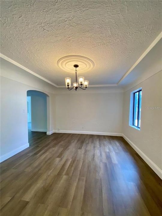 En Venta: $350,000 (3 camas, 2 baños, 2153 Pies cuadrados)