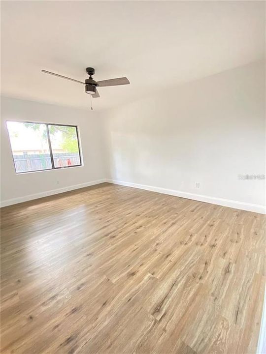 En Venta: $350,000 (3 camas, 2 baños, 2153 Pies cuadrados)