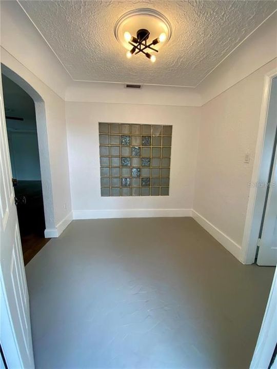 En Venta: $350,000 (3 camas, 2 baños, 2153 Pies cuadrados)