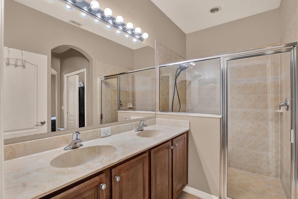 В аренду: $2,450 (3 спален, 2 ванн, 1576 Квадратных фут)