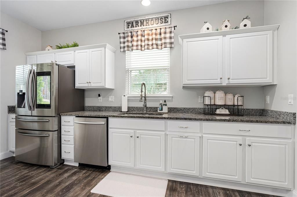 En Venta: $435,000 (4 camas, 2 baños, 2363 Pies cuadrados)