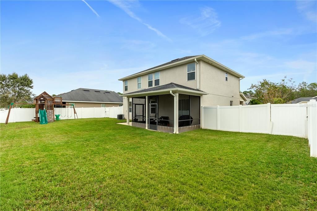 En Venta: $435,000 (4 camas, 2 baños, 2363 Pies cuadrados)