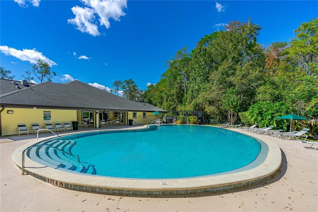 En Venta: $435,000 (4 camas, 2 baños, 2363 Pies cuadrados)