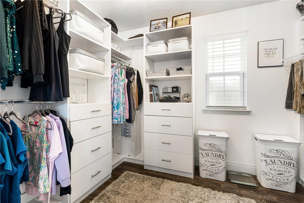 En Venta: $435,000 (4 camas, 2 baños, 2363 Pies cuadrados)