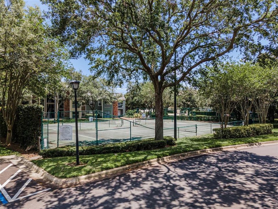 For Sale: $134,495 (1 beds, 1 baths, 650 Square Feet)