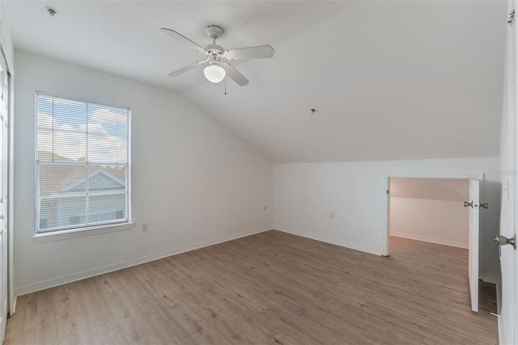 For Sale: $134,495 (1 beds, 1 baths, 650 Square Feet)