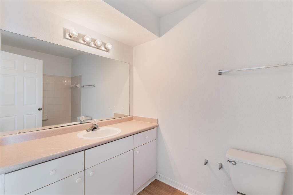For Sale: $134,495 (1 beds, 1 baths, 650 Square Feet)