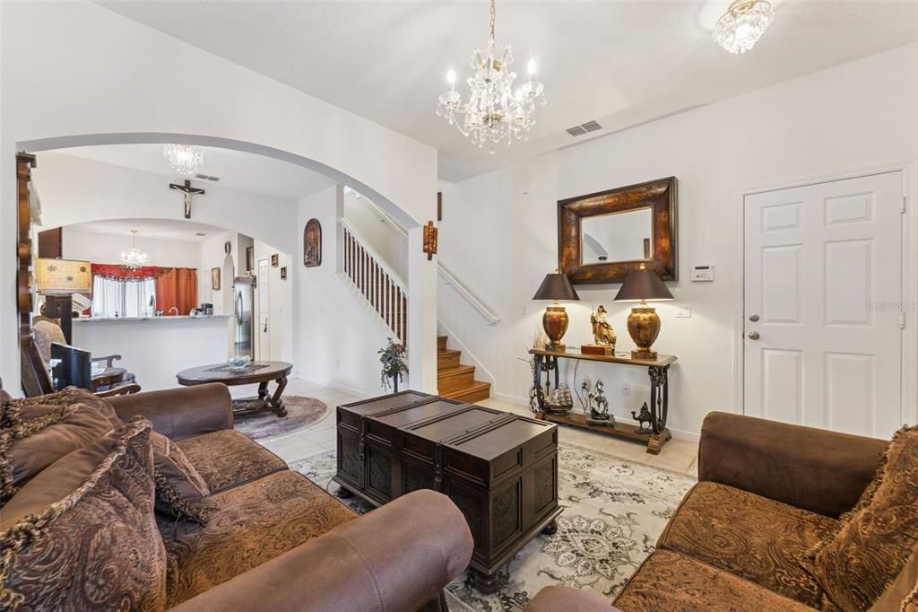 Active With Contract: $375,000 (5 beds, 3 baths, 1966 Square Feet)