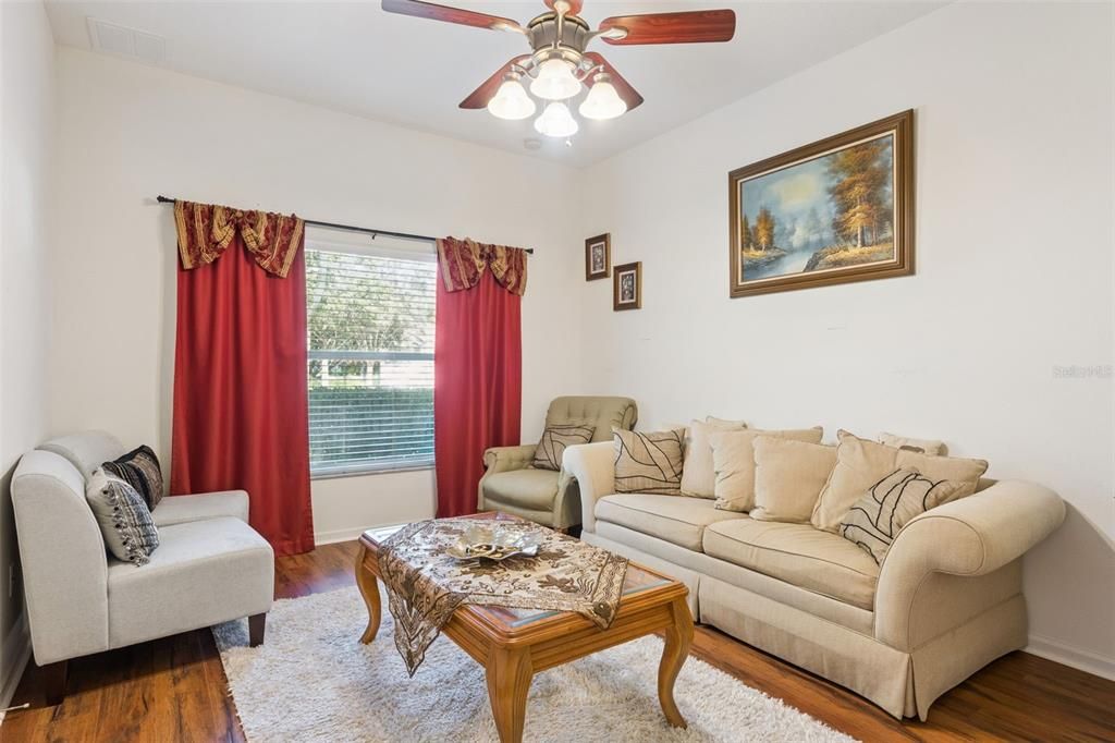 Active With Contract: $375,000 (5 beds, 3 baths, 1966 Square Feet)