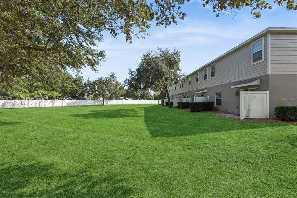 Active With Contract: $375,000 (5 beds, 3 baths, 1966 Square Feet)