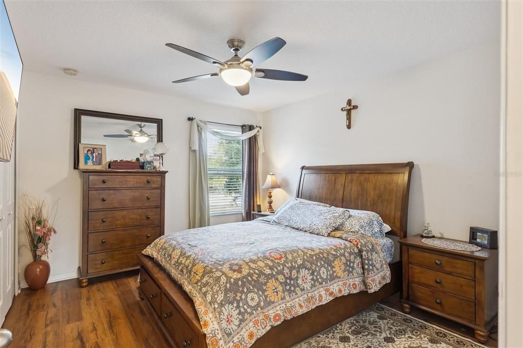 Active With Contract: $375,000 (5 beds, 3 baths, 1966 Square Feet)