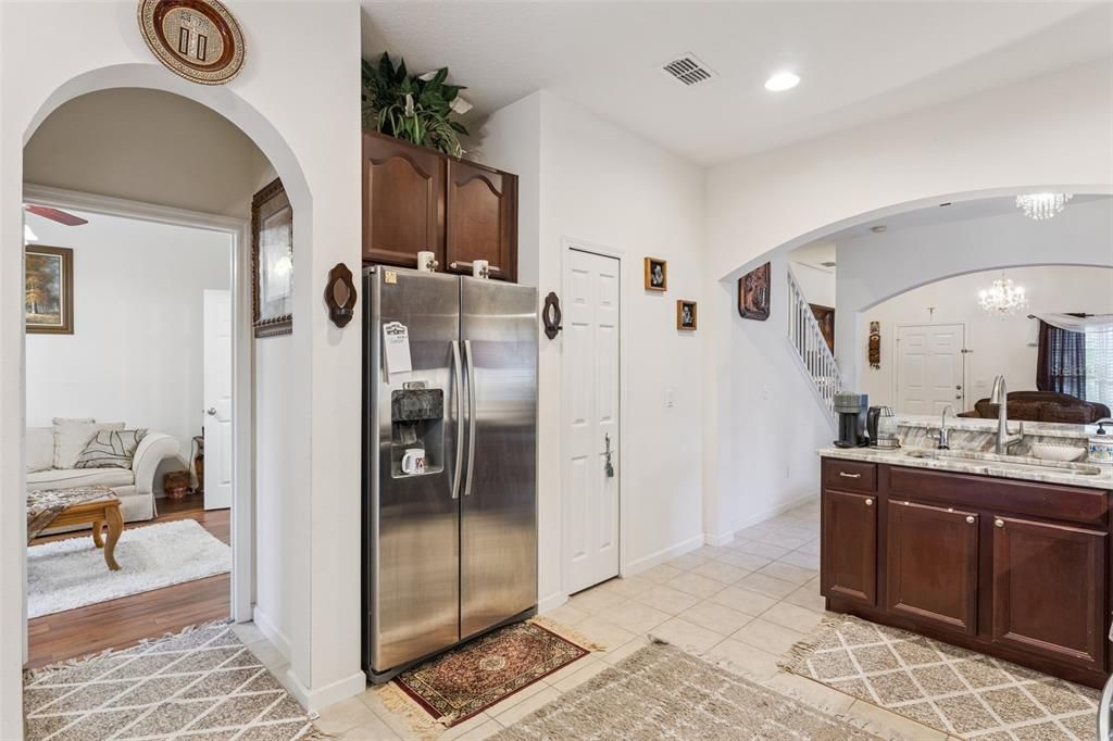 Active With Contract: $375,000 (5 beds, 3 baths, 1966 Square Feet)