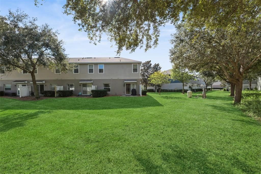 Active With Contract: $375,000 (5 beds, 3 baths, 1966 Square Feet)