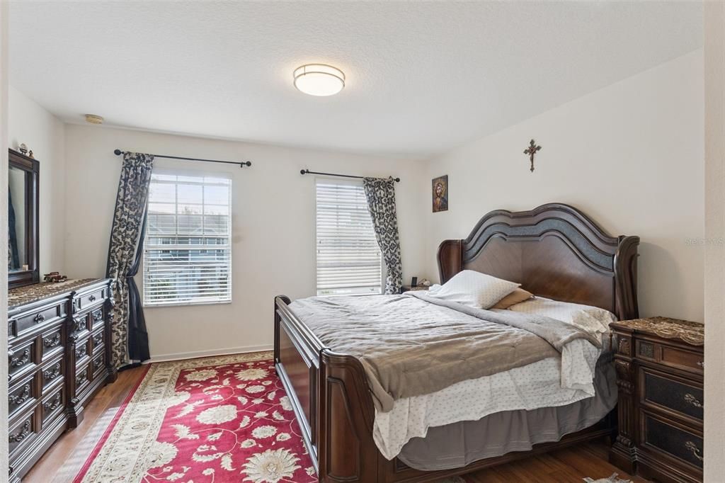 Active With Contract: $375,000 (5 beds, 3 baths, 1966 Square Feet)