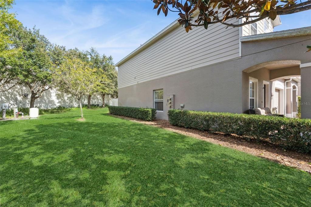 Active With Contract: $375,000 (5 beds, 3 baths, 1966 Square Feet)