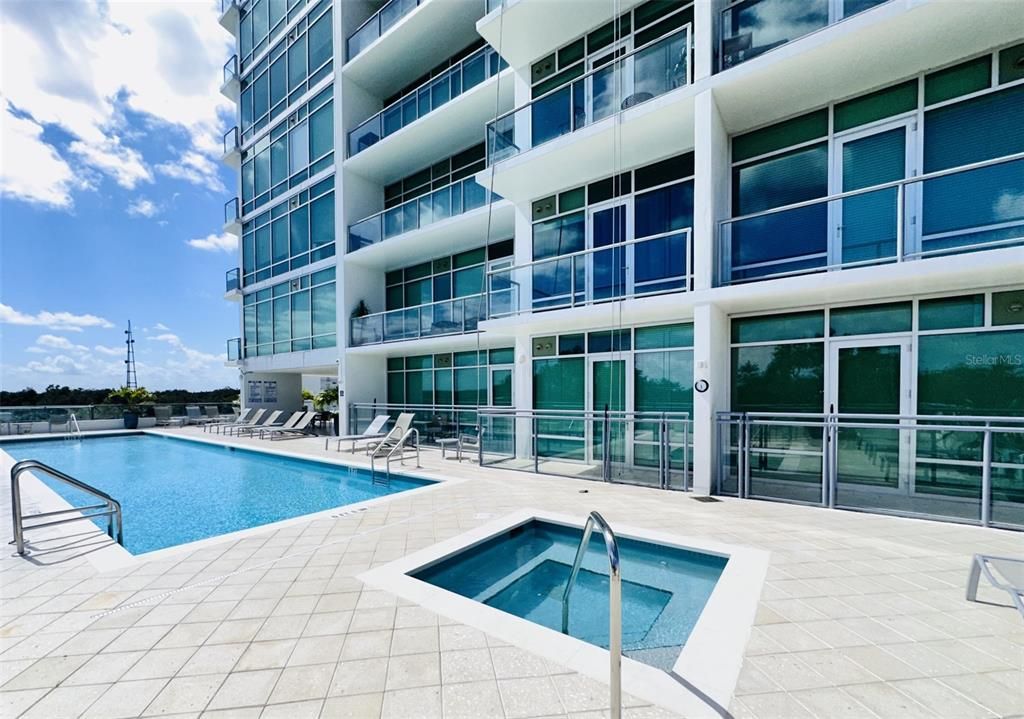 待售: $569,900 (2 贝兹, 2 浴室, 1740 平方英尺)