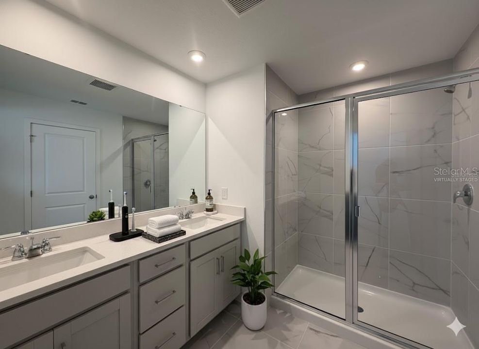 En Renta: $2,500 (4 camas, 2 baños, 1643 Pies cuadrados)