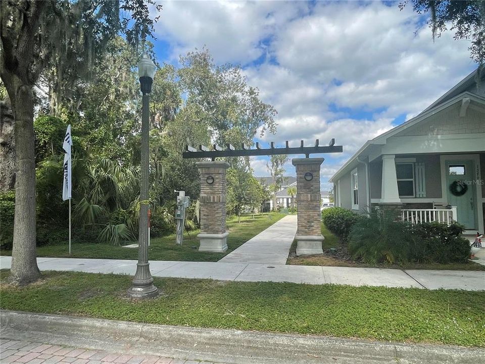 En Renta: $2,500 (4 camas, 2 baños, 1643 Pies cuadrados)