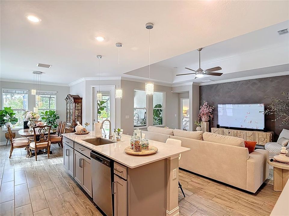 На продажу: $548,900 (3 спален, 3 ванн, 2173 Квадратных фут)