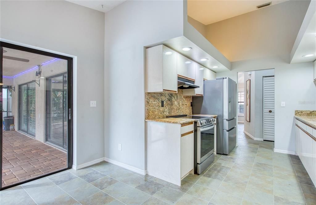 待售: $749,900 (3 贝兹, 2 浴室, 2146 平方英尺)