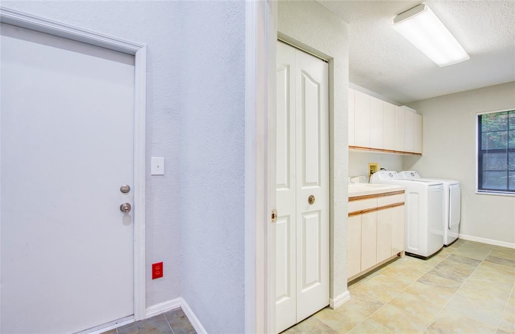 待售: $749,900 (3 贝兹, 2 浴室, 2146 平方英尺)