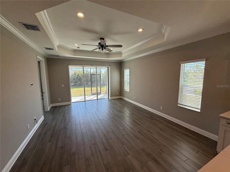 For Sale: $363,000 (3 beds, 2 baths, 1859 Square Feet)