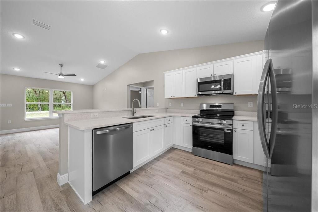 Active With Contract: $249,000 (3 beds, 2 baths, 1334 Square Feet)