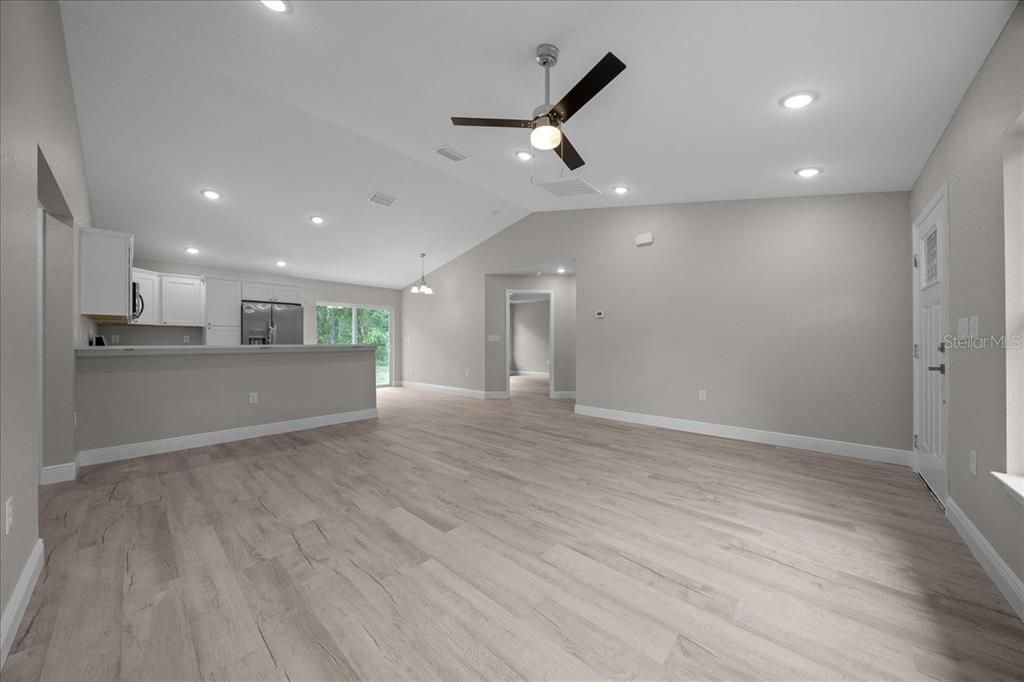 Active With Contract: $249,000 (3 beds, 2 baths, 1334 Square Feet)