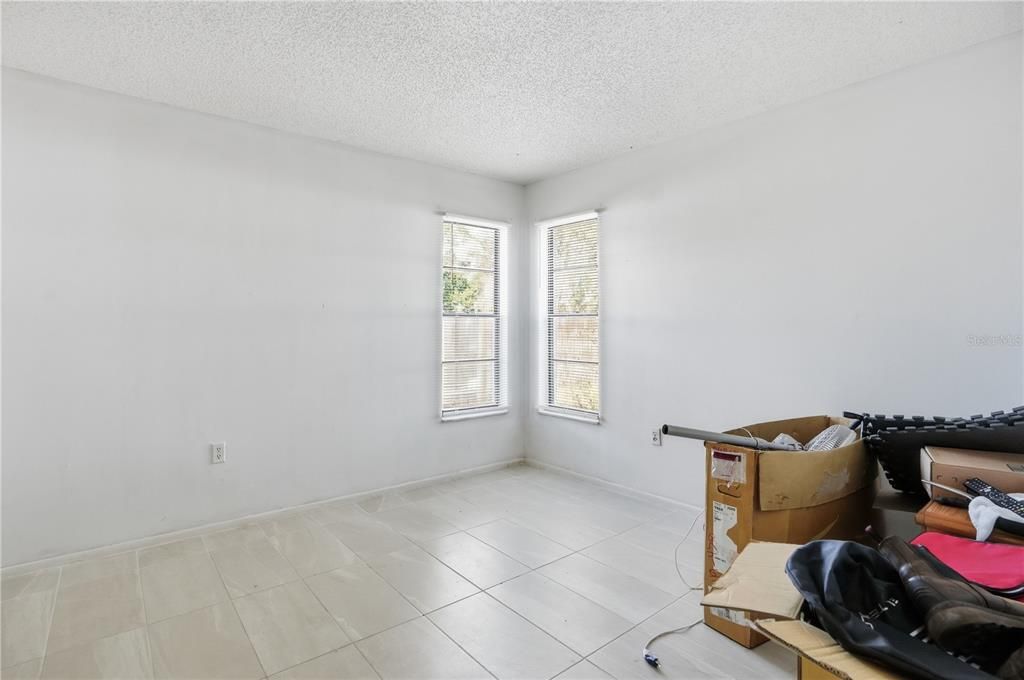 For Sale: $207,500 (2 beds, 2 baths, 1038 Square Feet)