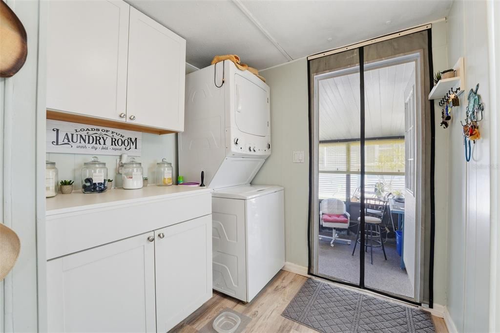 For Sale: $239,900 (3 beds, 2 baths, 1176 Square Feet)