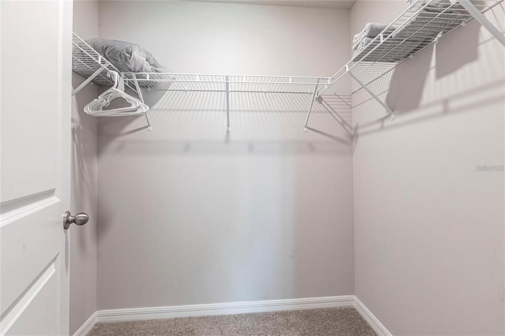 For Rent: $1,950 (3 beds, 2 baths, 1389 Square Feet)