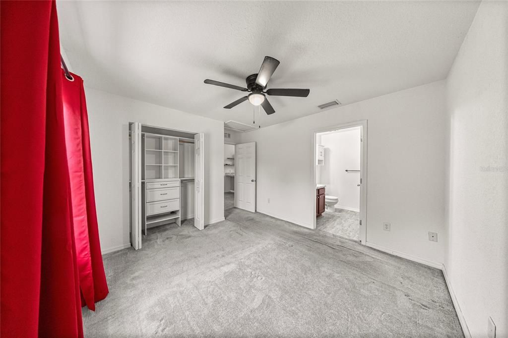 Active With Contract: $210,000 (3 beds, 2 baths, 1014 Square Feet)