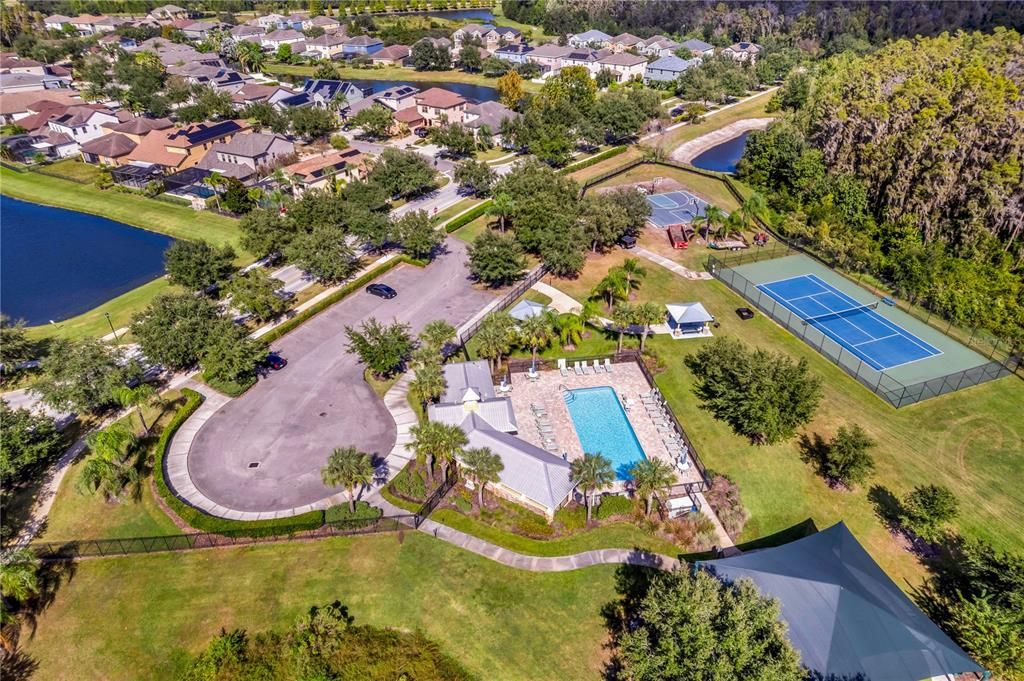 For Sale: $639,000 (5 beds, 3 baths, 3484 Square Feet)