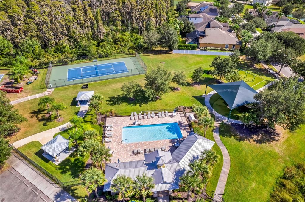 For Sale: $639,000 (5 beds, 3 baths, 3484 Square Feet)