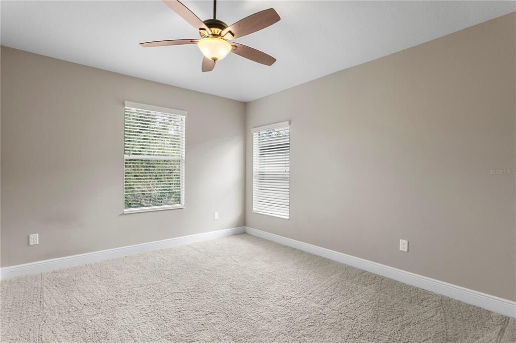 For Sale: $639,000 (5 beds, 3 baths, 3484 Square Feet)