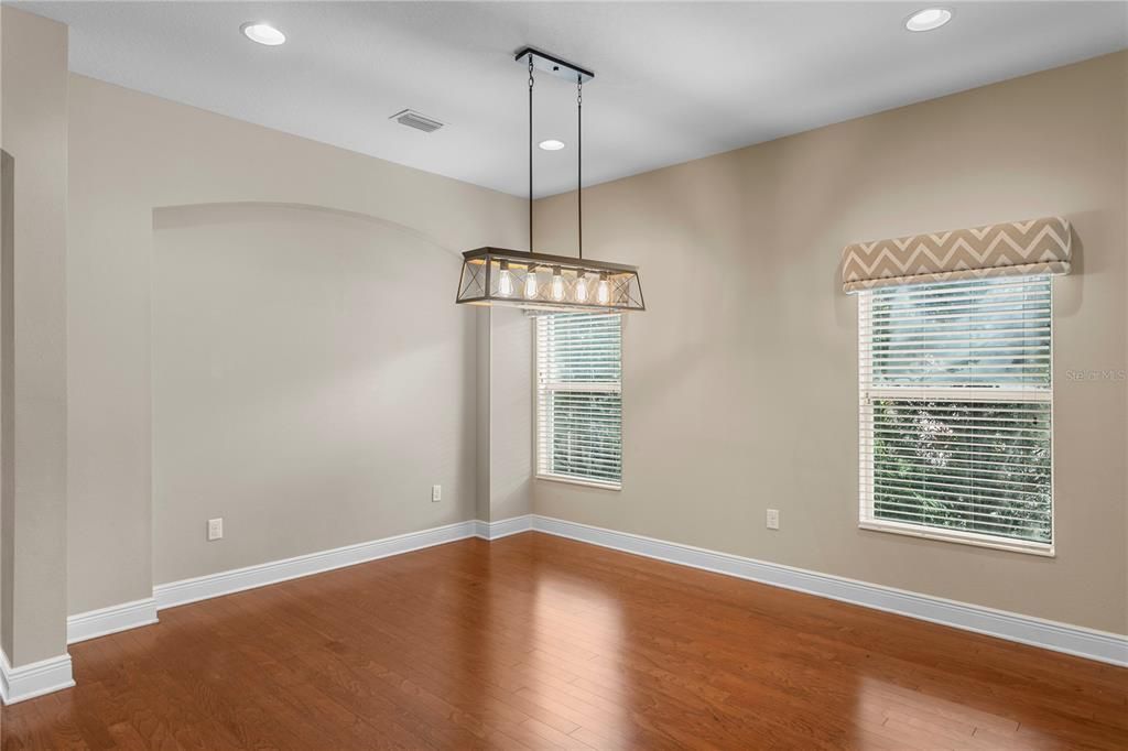 For Sale: $639,000 (5 beds, 3 baths, 3484 Square Feet)