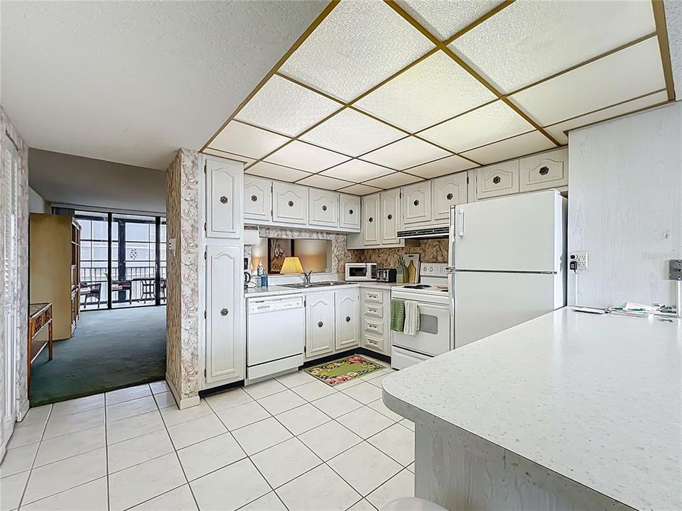 For Rent: $2,800 (2 beds, 2 baths, 1103 Square Feet)