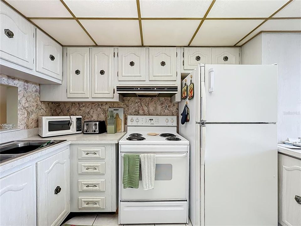 For Rent: $2,800 (2 beds, 2 baths, 1103 Square Feet)