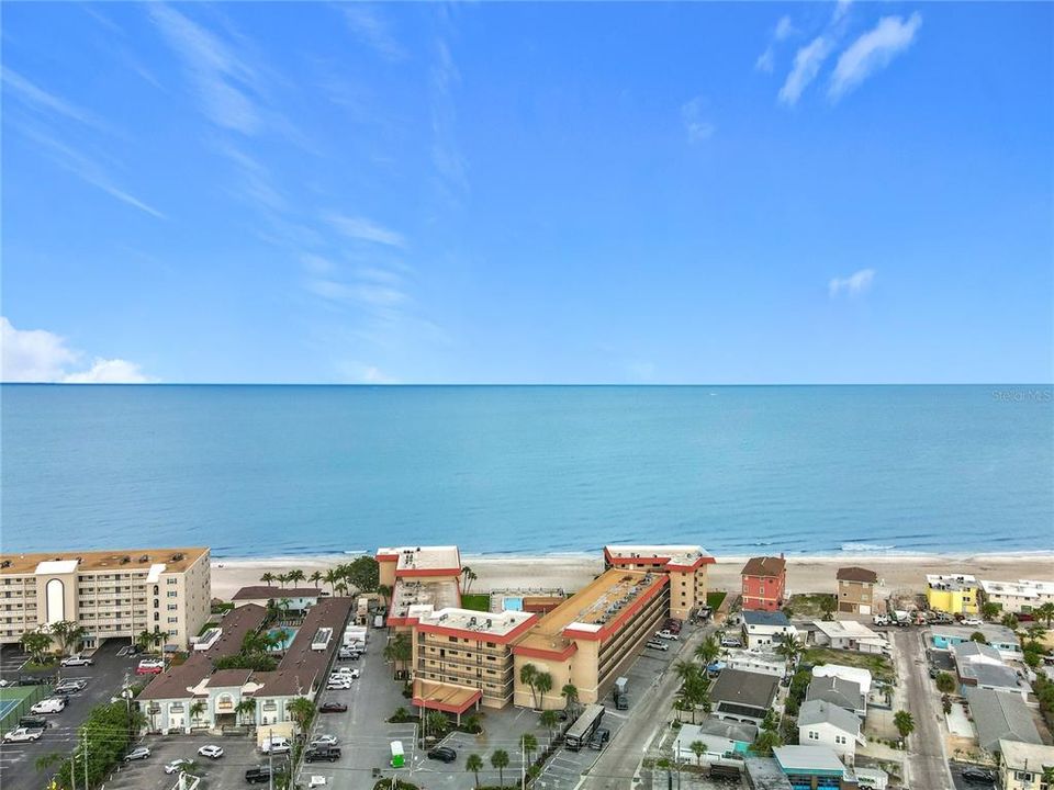 For Rent: $2,800 (2 beds, 2 baths, 1103 Square Feet)